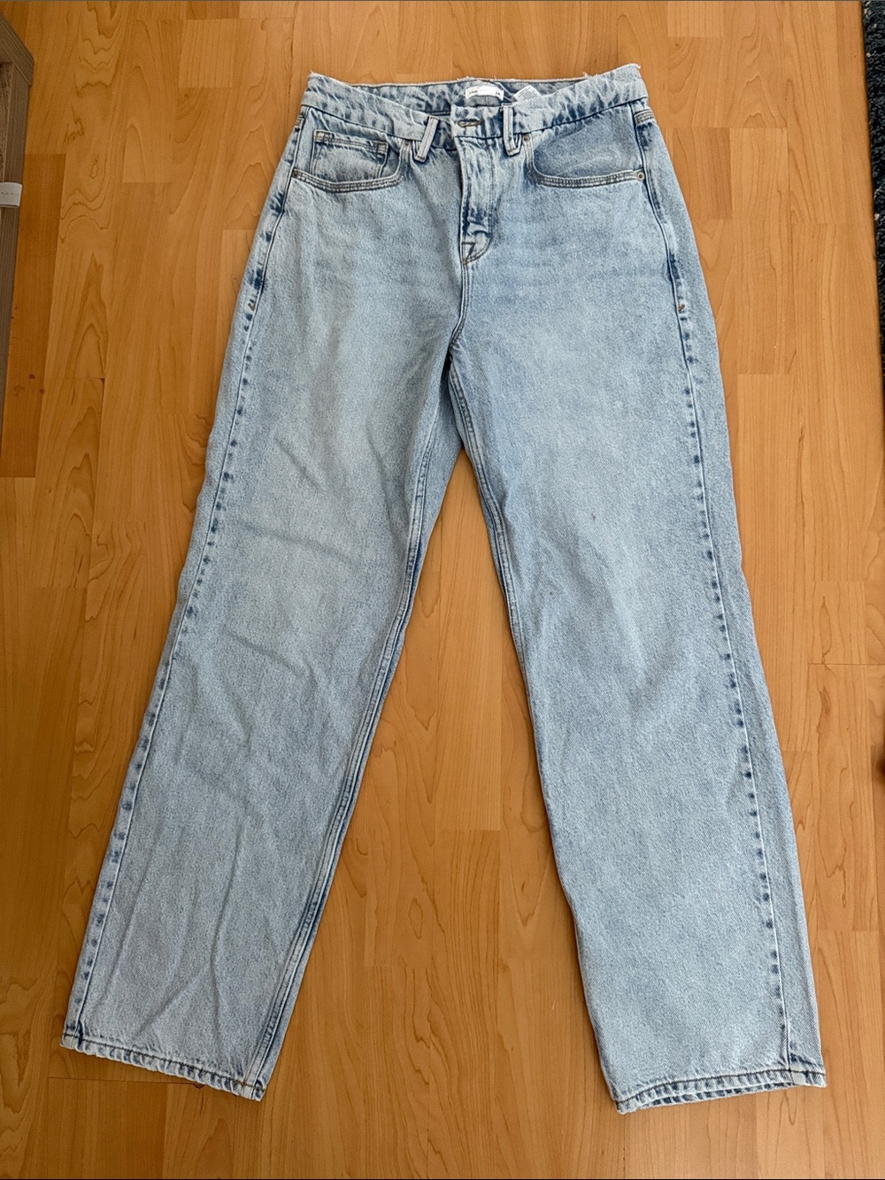 Good American Light Wash Straight Leg Jeans